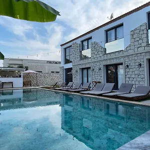 Otel Trina Talles - Luxury Design Adult Only, Alaçatı